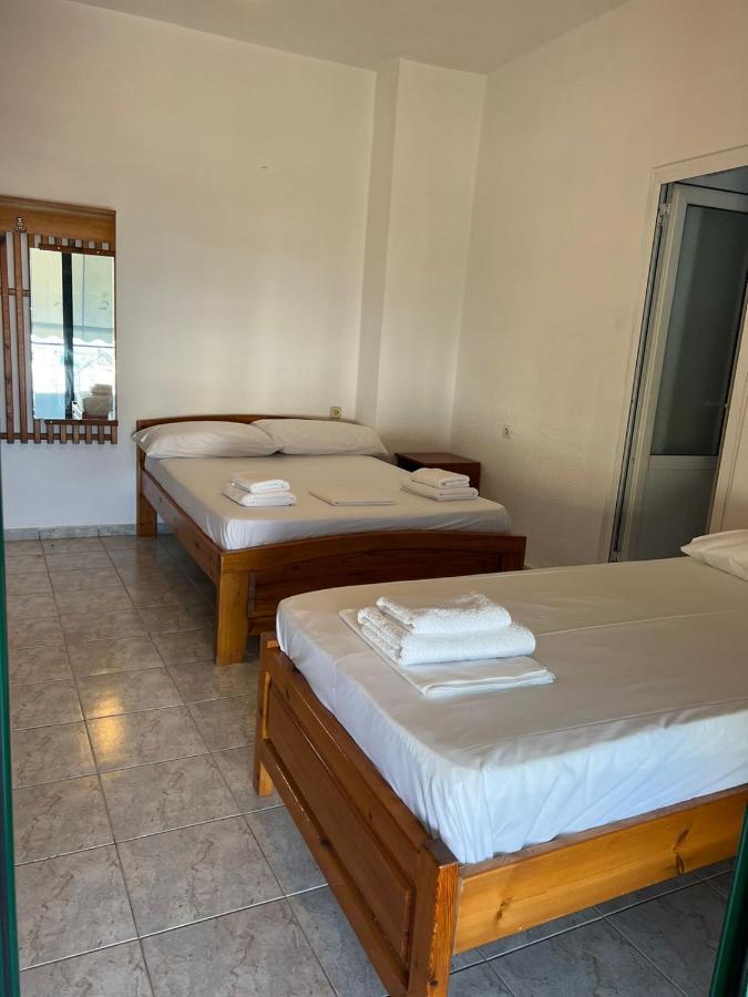 Nona'S Rooms Himare Exterior photo